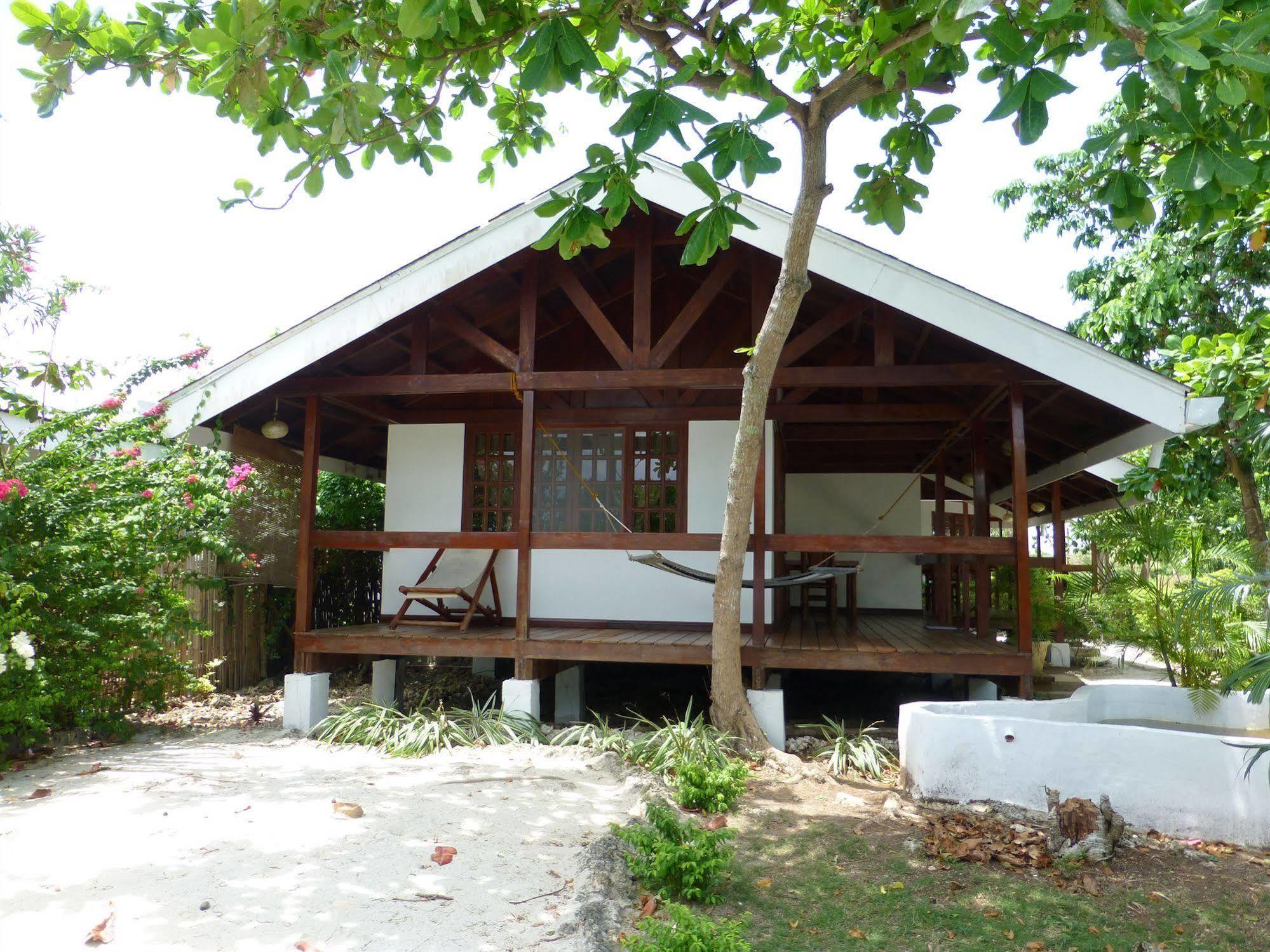 Talima Beach Villas & Dive Resort Cebu Εξωτερικό φωτογραφία