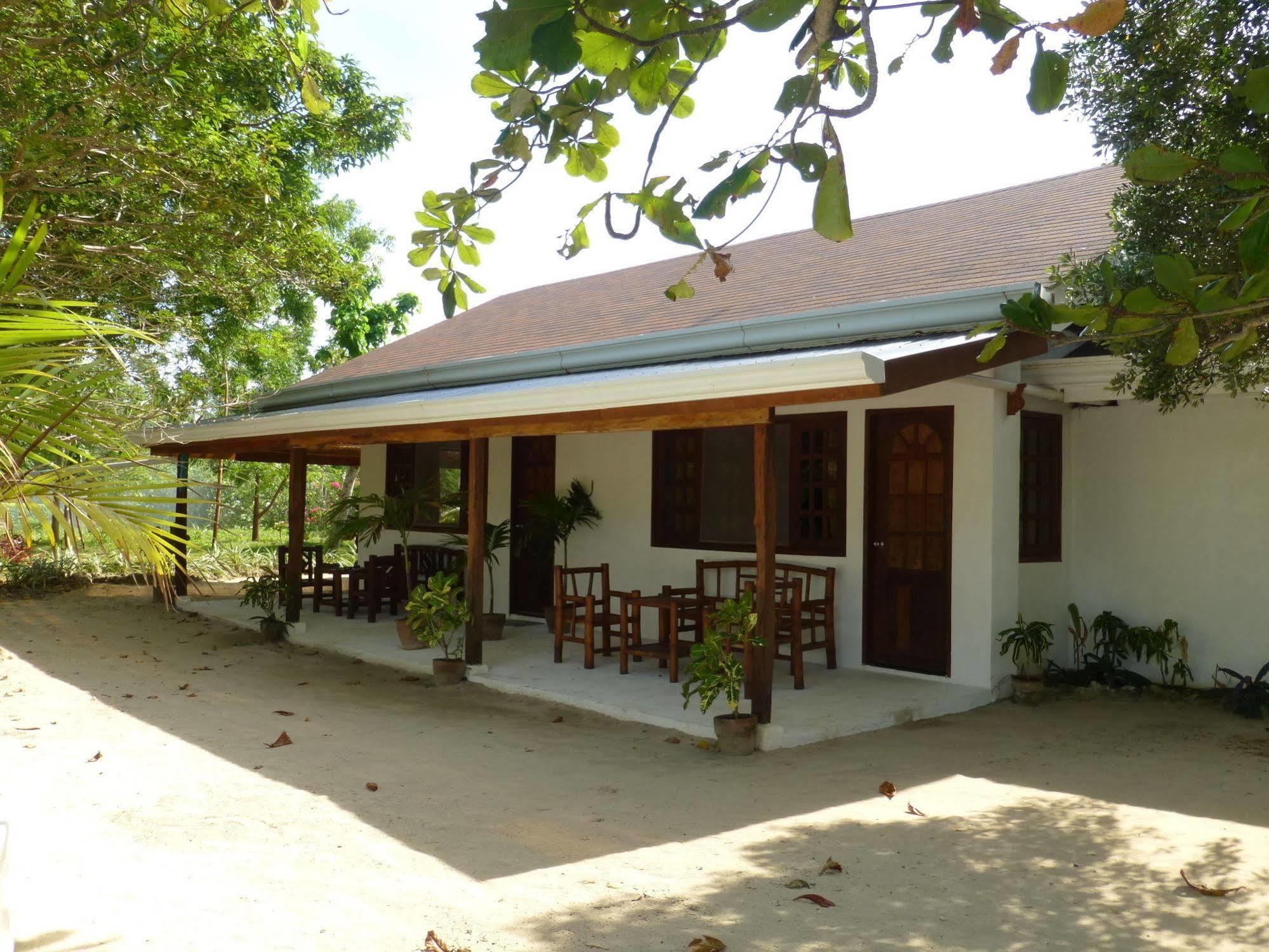 Talima Beach Villas & Dive Resort Cebu Εξωτερικό φωτογραφία